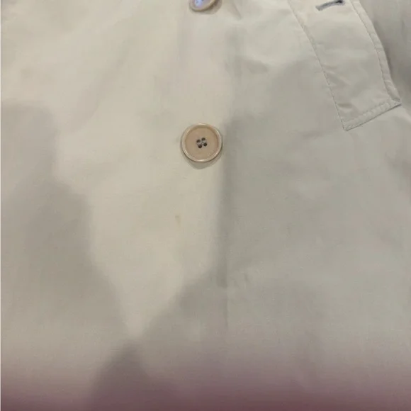 Authentic Burberry Beige Classic Trench Coat - Picture 10 of 15